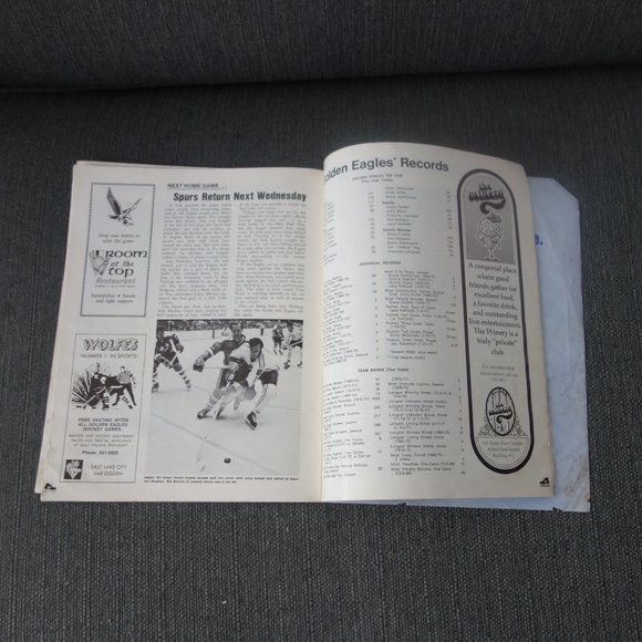 WHL Magazine SL Golden Eagles vs Portland Buckaroos Thursday December 9 1971 - Picture 13 of 16